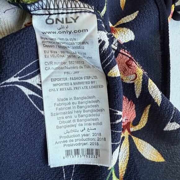 Jacqueline de Yong by Only Blouse Top Women US Small Floral Black Whimsigoth - Picture 8 of 9